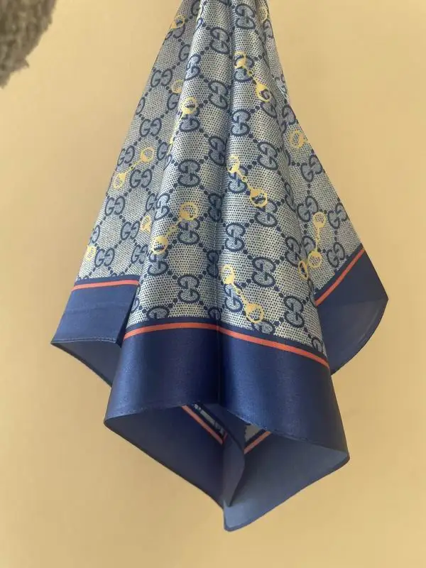 Gucci silk scarf 50X50cm E02 (15)